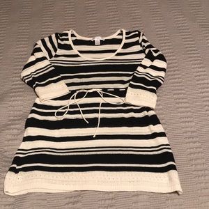 Black and white Motherhood Maternity sweater